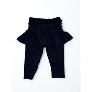 Black Capri Leggings with Foldover Ruffled Miniskirt Layer Size M